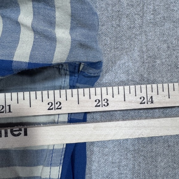 J Crew Shirt Mens Large Blue Gray Plaid Lightweight Chambray‎ Button Up Casual - Picture 7 of 10